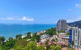 Queen Tamara Apartments