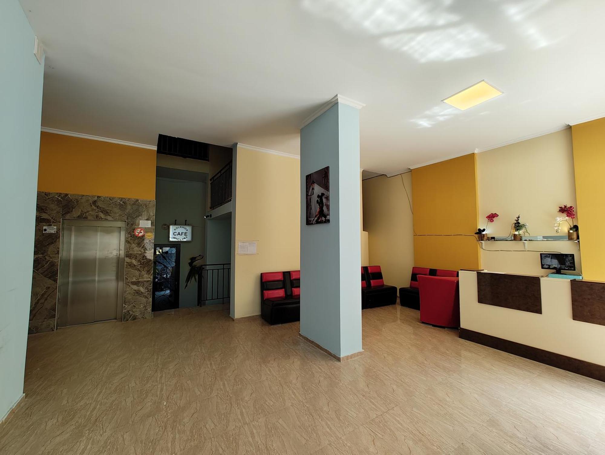 Queen Tamara Apartments Махинджаури Экстерьер фото